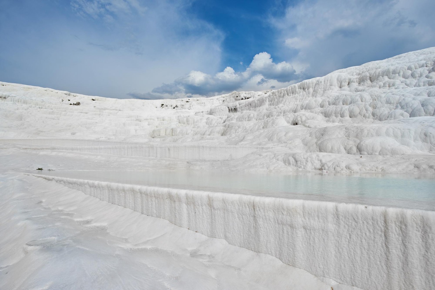 Export Hub supplies high-quality calcium carbonate from Egypt for global industries, with reliable export logistics, quality control, and timely delivery. Powering Global Industries with Egypt's Finest 99.7% Pure Calcium Carbonate